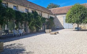 Belle Maison Dans Corps De Ferme - Logement Gabriel