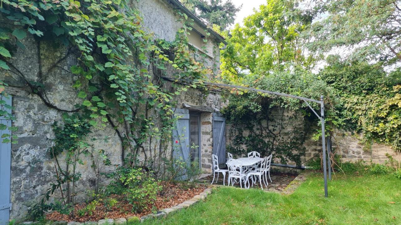 Belle Maison Dans Corps De Ferme - Logement Gabriel Villiers-sous-Grez Exterior photo
